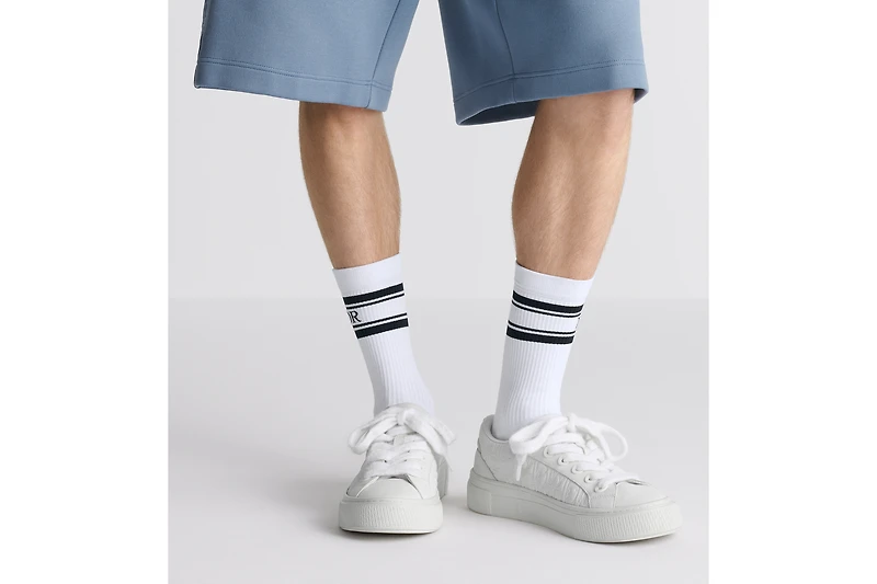 B33 Spin Sneaker