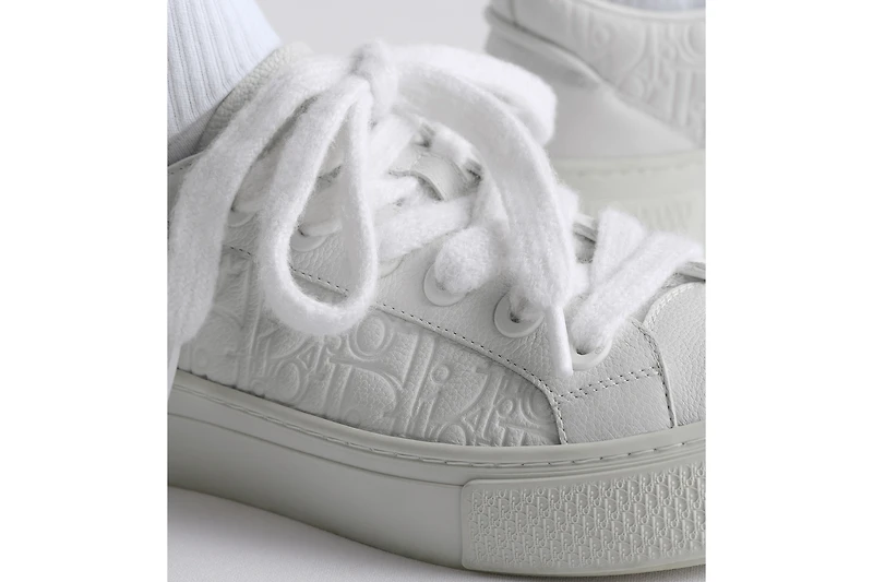 B33 Spin Sneaker