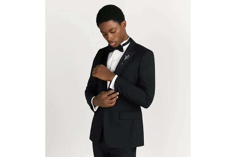 CD Icon Lily of the Valley Bow Tie