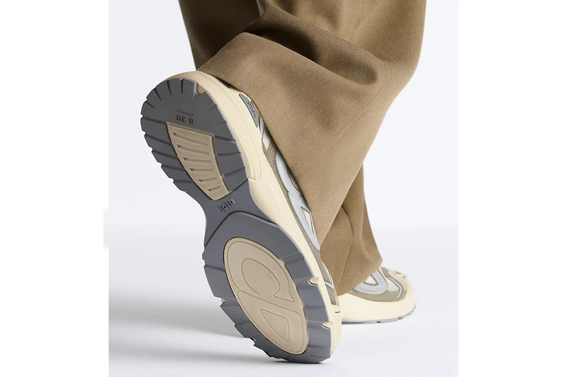 B30 Countdown Tech Sneaker