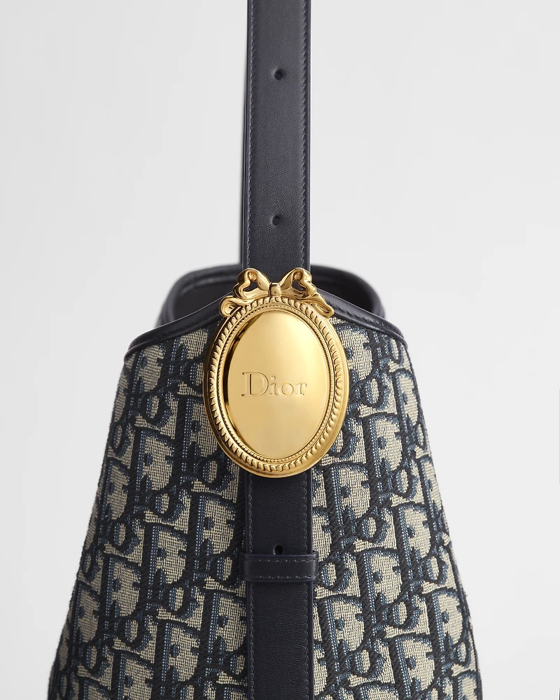 Medium Dior Médaillon Bucket Bag