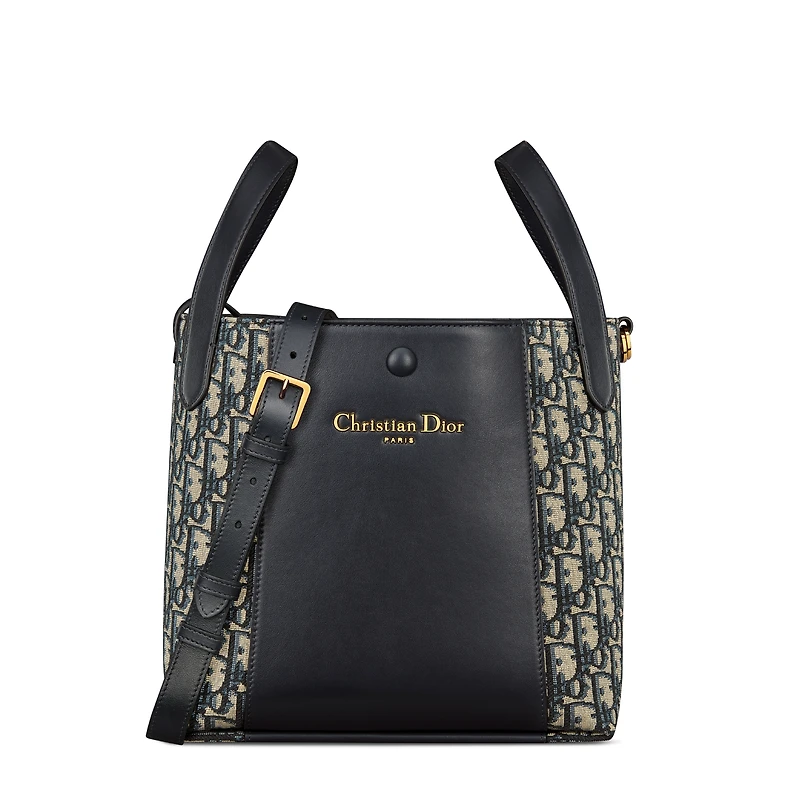 Medium Signature Bucket Bag