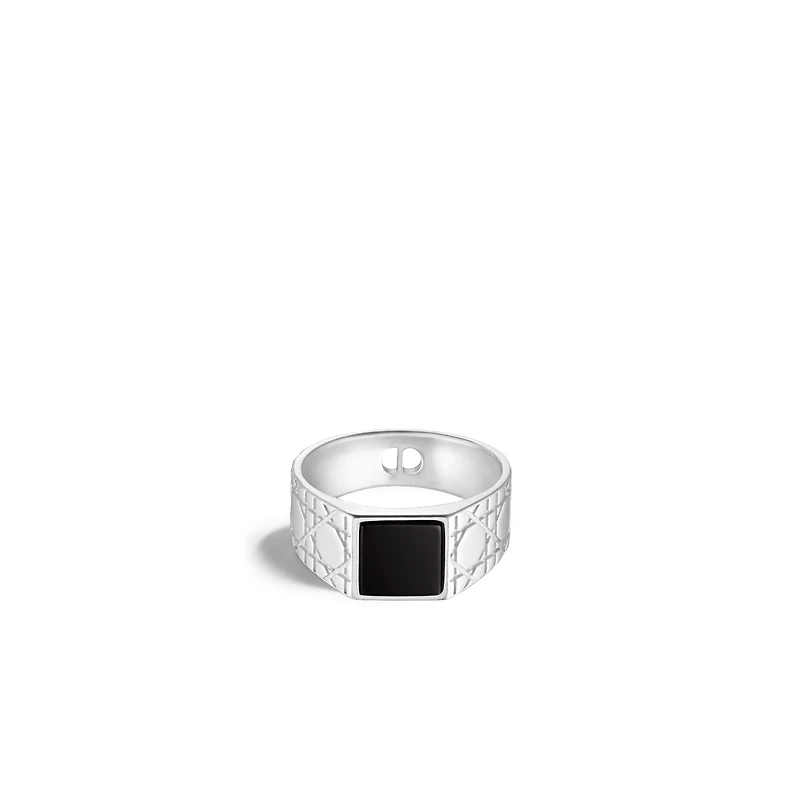 Cannage Signet Ring