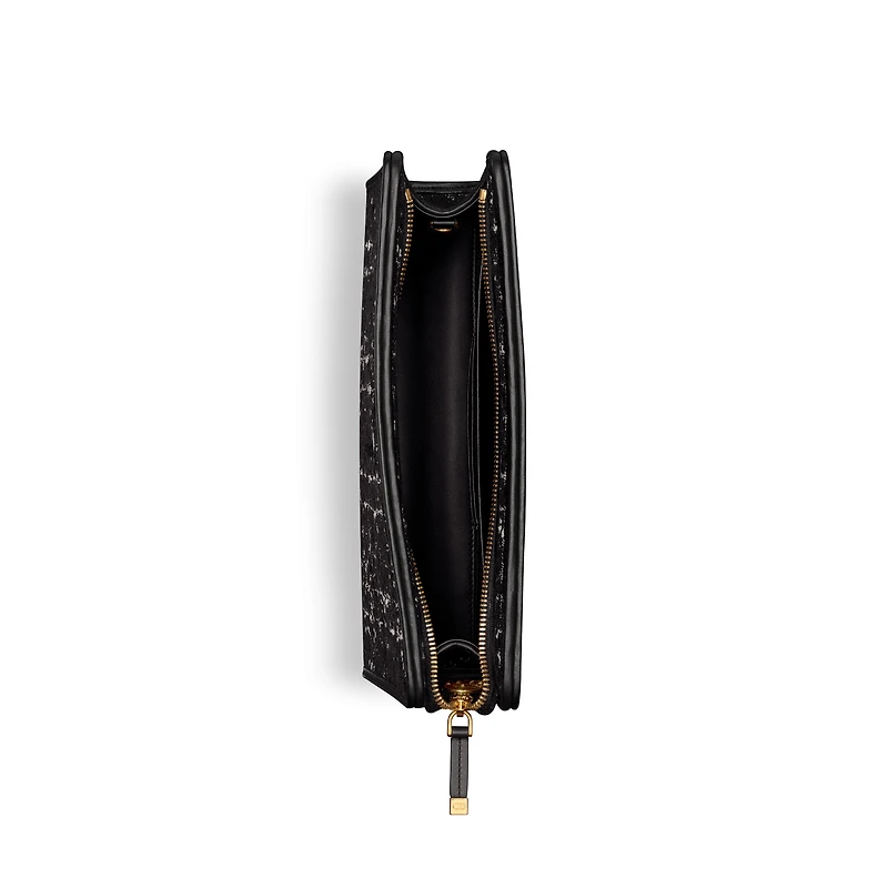 30 Montaigne Dea Pouch