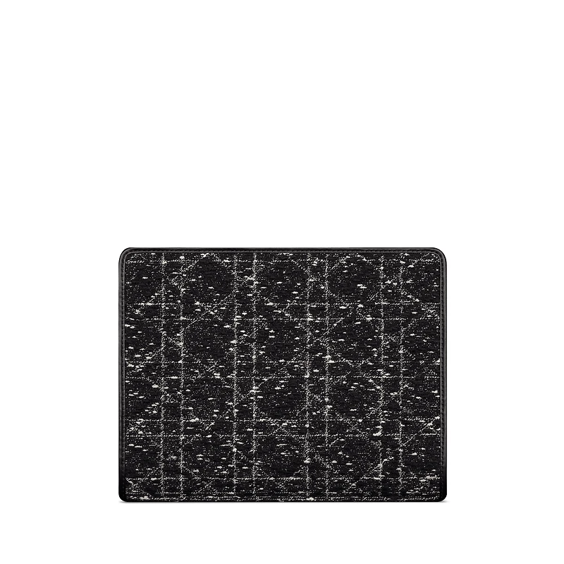 30 Montaigne Dea Pouch