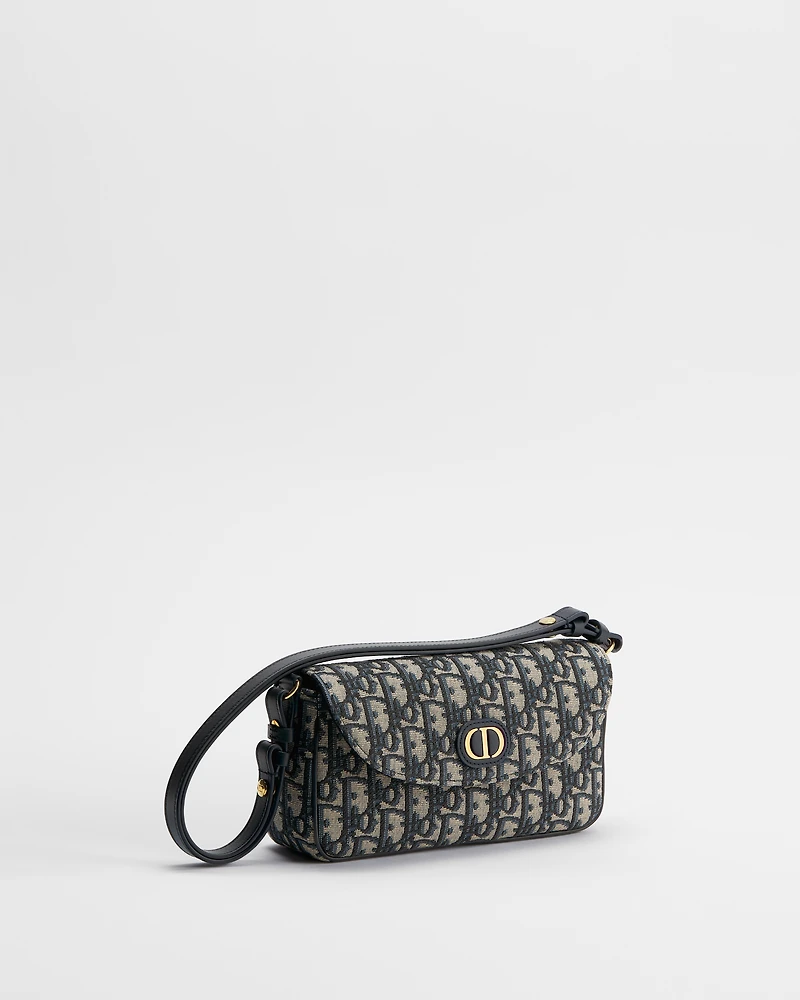 30 Montaigne D-Vine Pouch with Chain