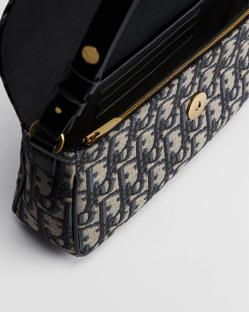 30 Montaigne D-Vine Pouch with Chain