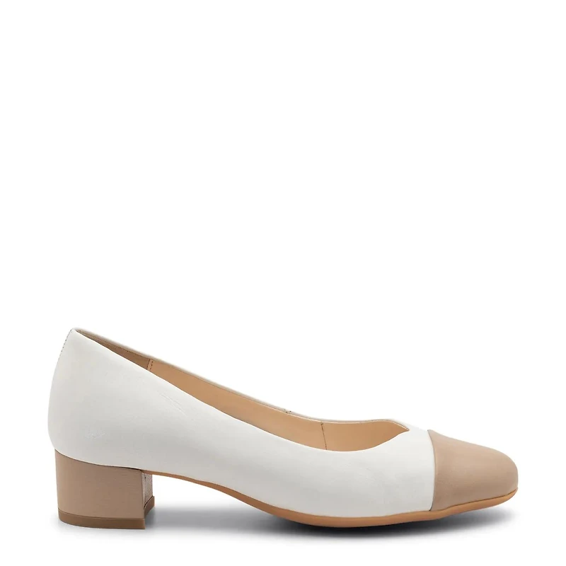 Women's Nanette Wide WIdth Pump