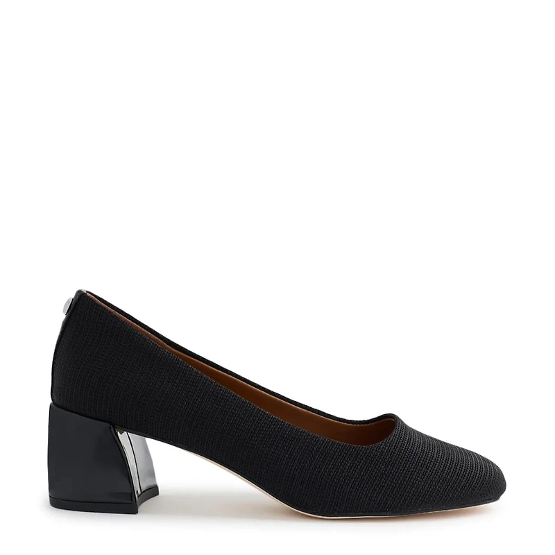 Women's Aquarius Pump