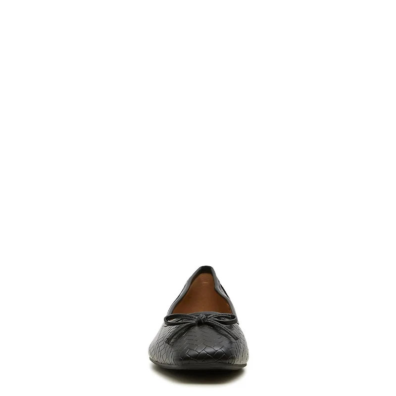 Women's Nakia Flat Leather Shoe
