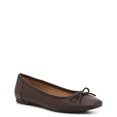 Women's Nakia Flat Leather Shoe