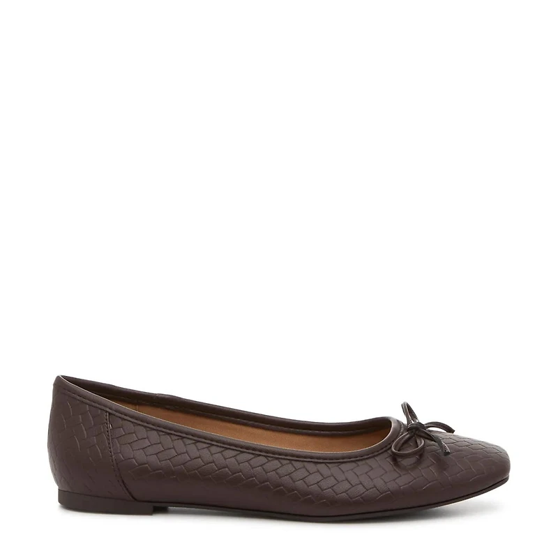 Women's Nakia Flat Leather Shoe