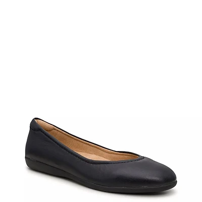 Women's Vivienne Leather Wide Width Ballet Flat
