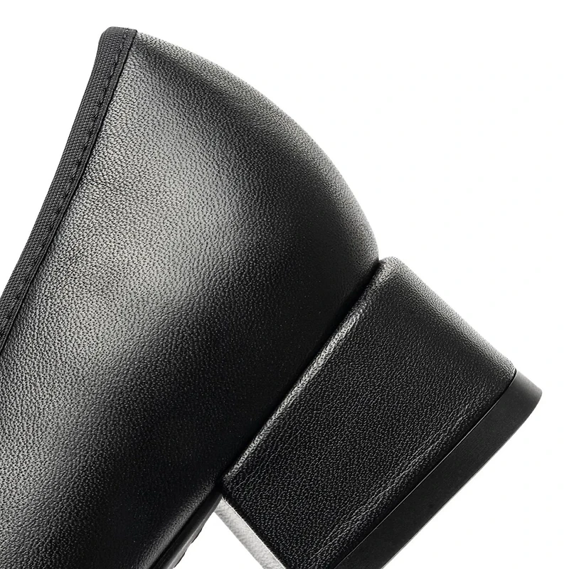 Women's Giza Wide Width Pump