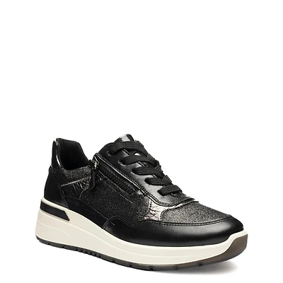 Women's Gardenia Wide Width Sneaker
