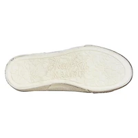 Women's Walk On Sneaker