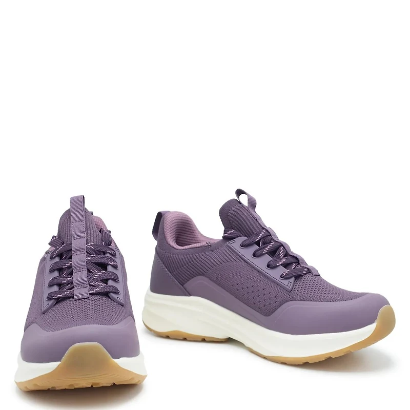 Women's Surge Waterproof Snealer