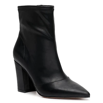 Hendria Ankle Bootie