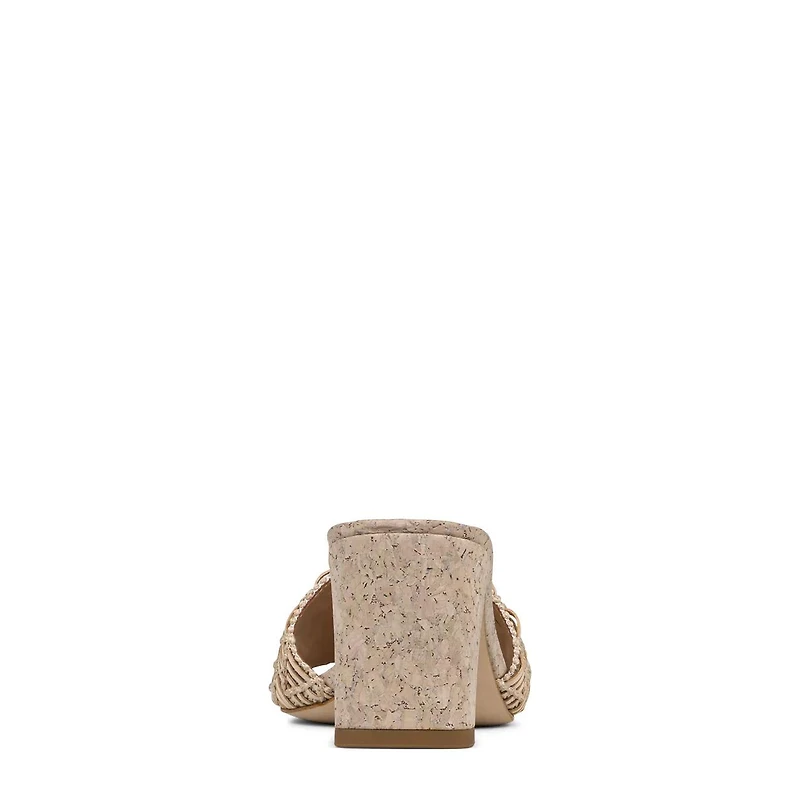 Danila Sandal