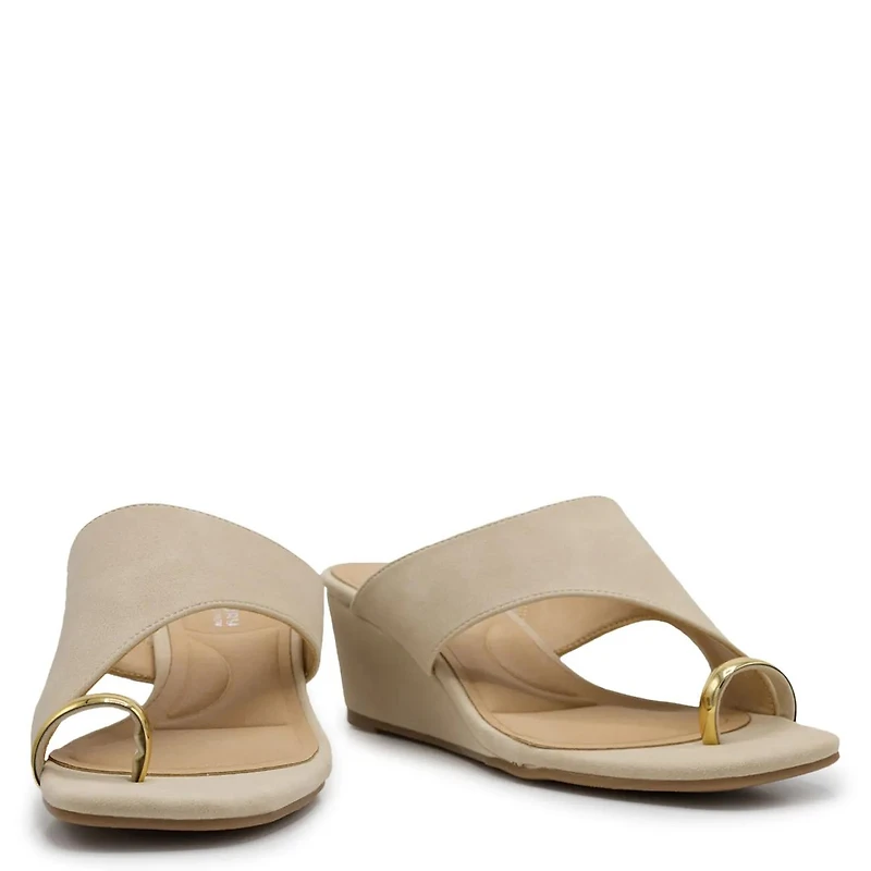 Women's Lovely Time Toe Thong Jewel Ring Wedge