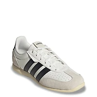 Women's Barreda Lo Sneaker