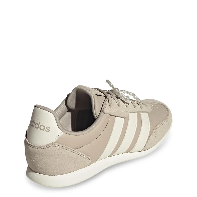 Women's Barreda Lo Sneaker