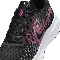 Women's Run Defy Sneaker