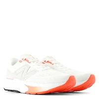 Women's Fresh Foam 520 sneaker