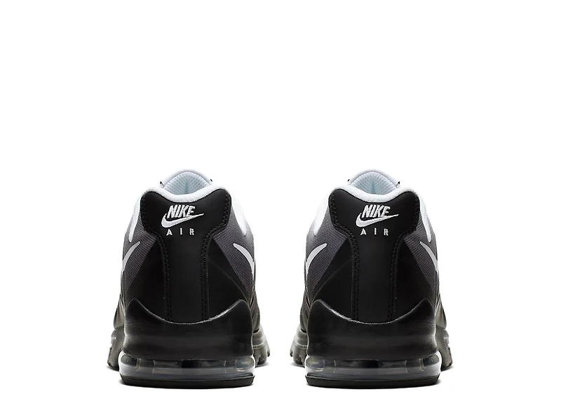 Air Max Invigor Sneaker