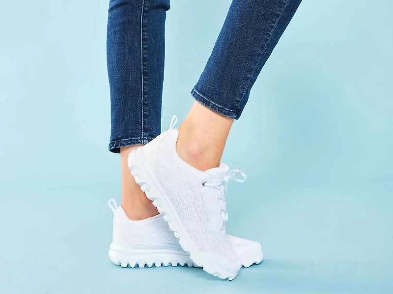 TravelActiv Walking Shoe - Women's