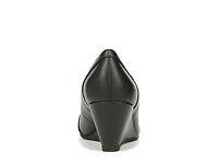 Dreams Wedge Pump