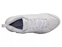 608 V5 Training Shoe