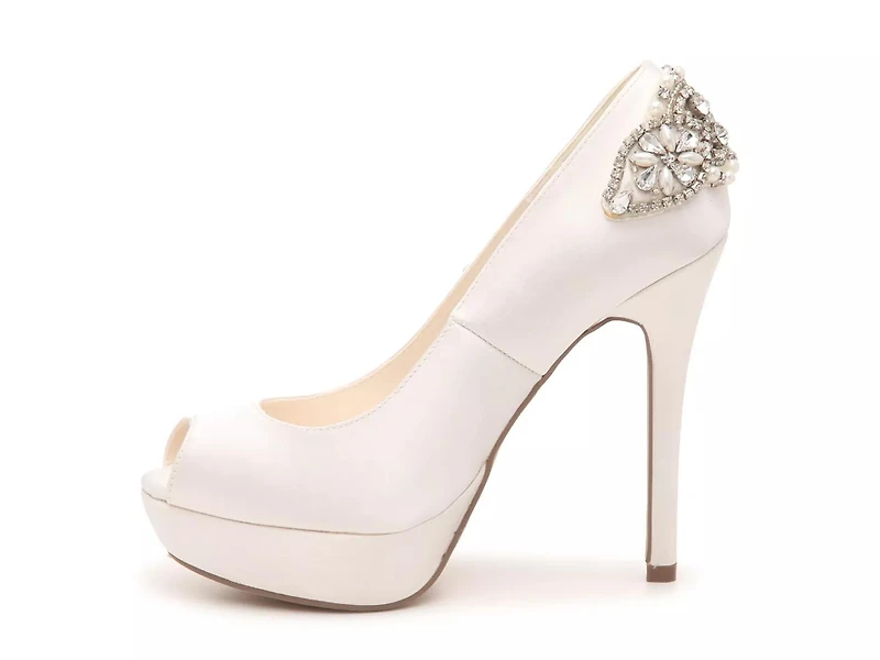 Indulgence Platform Pump