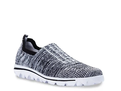 Travelactiv Stretch Slip-On Sneaker