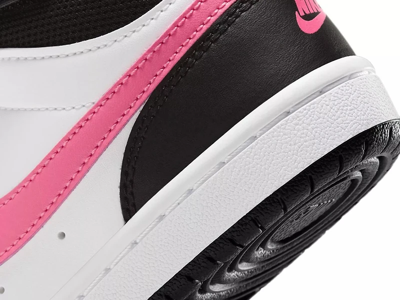 Court Borough Mid Sneaker