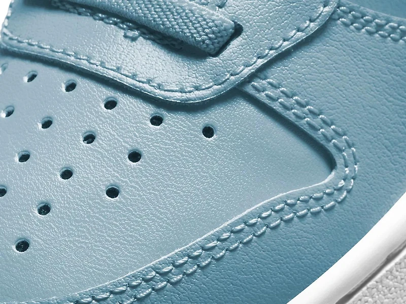 Court Borough Mid 2 Sneaker