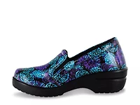Leeza Work Slip-On