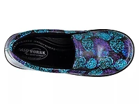 Leeza Work Slip-On