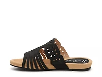Nikole Sandal