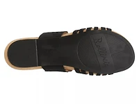 Nikole Sandal