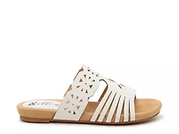 Nikole Sandal