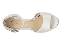 Everyn Platform Sandal