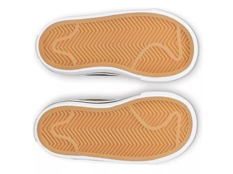 Court Legacy Sneaker