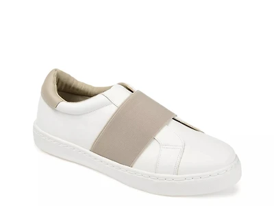 Billie Slip-On Sneaker
