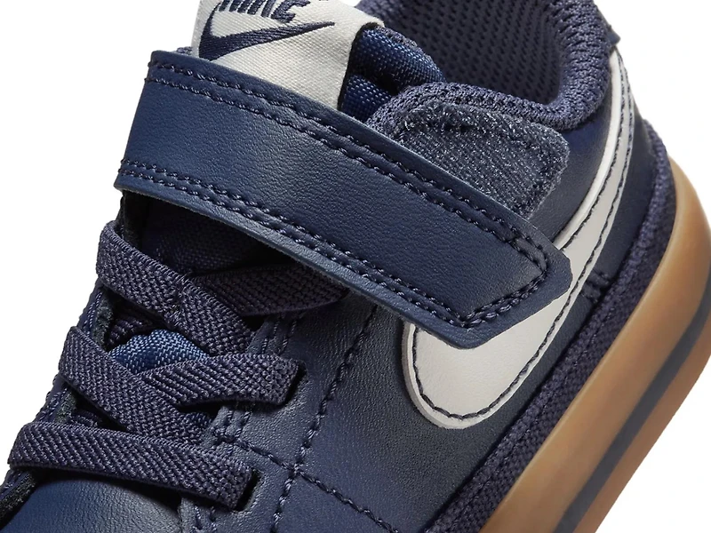 Court Legacy Sneaker