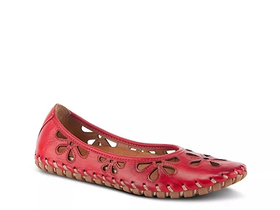 Rayely Flat