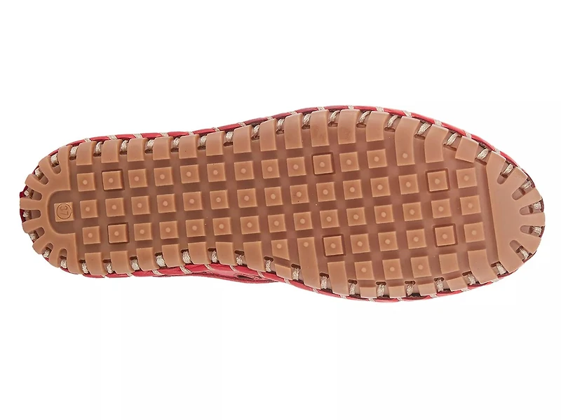 Rayely Flat