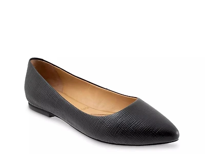 Estee Flat