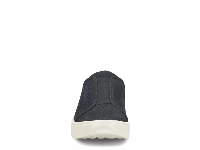 Beekon Slip-On Sneaker