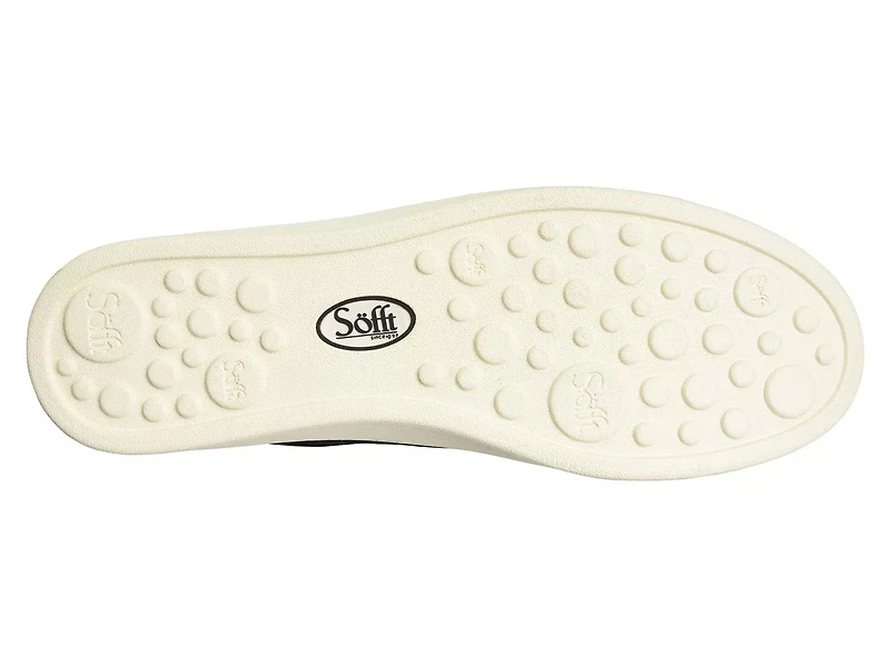 Beekon Slip-On Sneaker